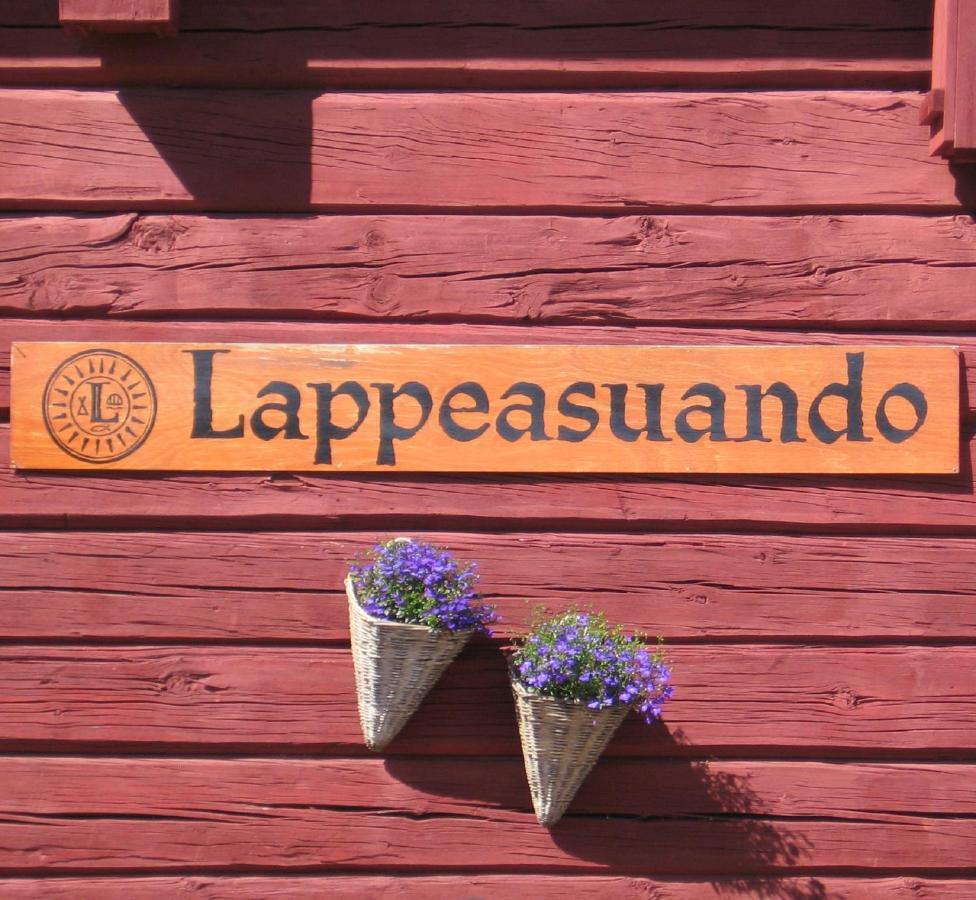 Lappeasuando Lodge Puoltikasvaara ภายนอก รูปภาพ